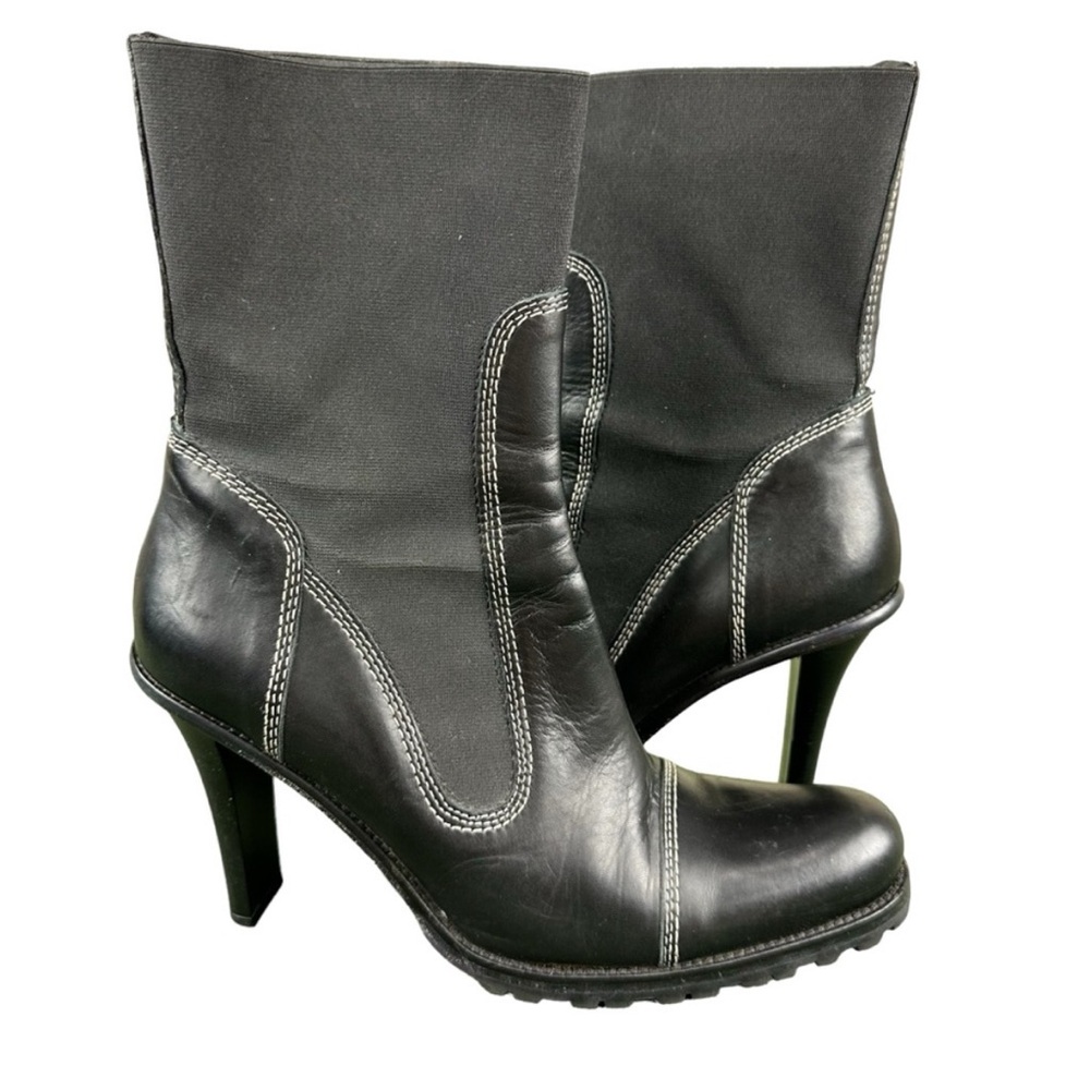 SOLD!!! Donald J. Pliner Leather Round Toe Lug Sole Heeled Leather Boots Sz 9.5
